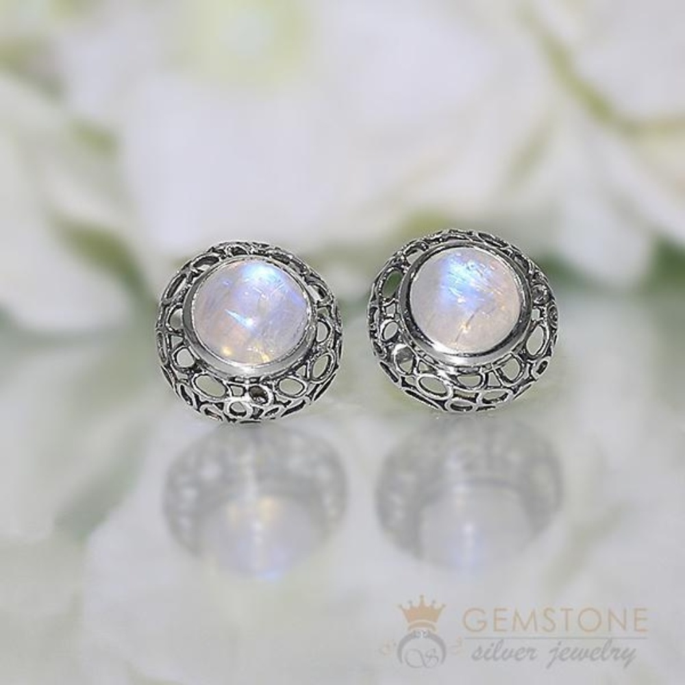 Moonstone studs- Vintage Aura